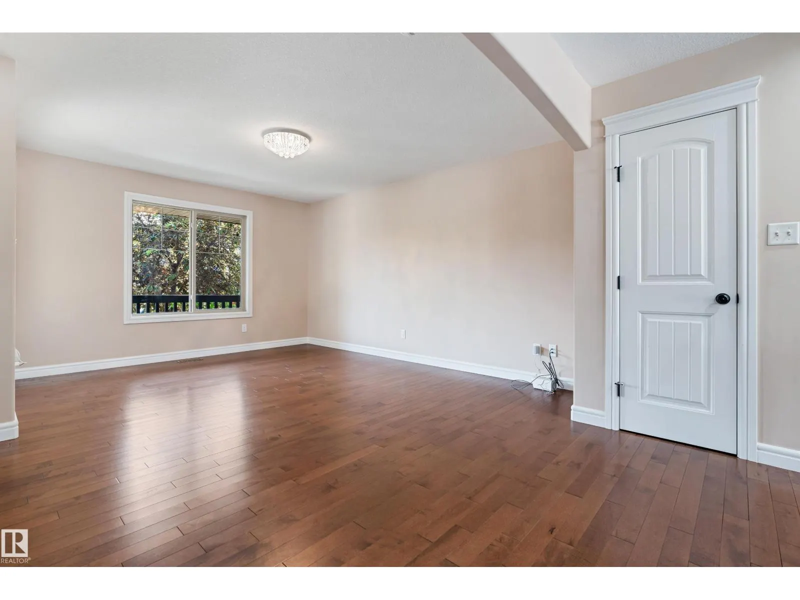 283 GRIESBACH RD NW