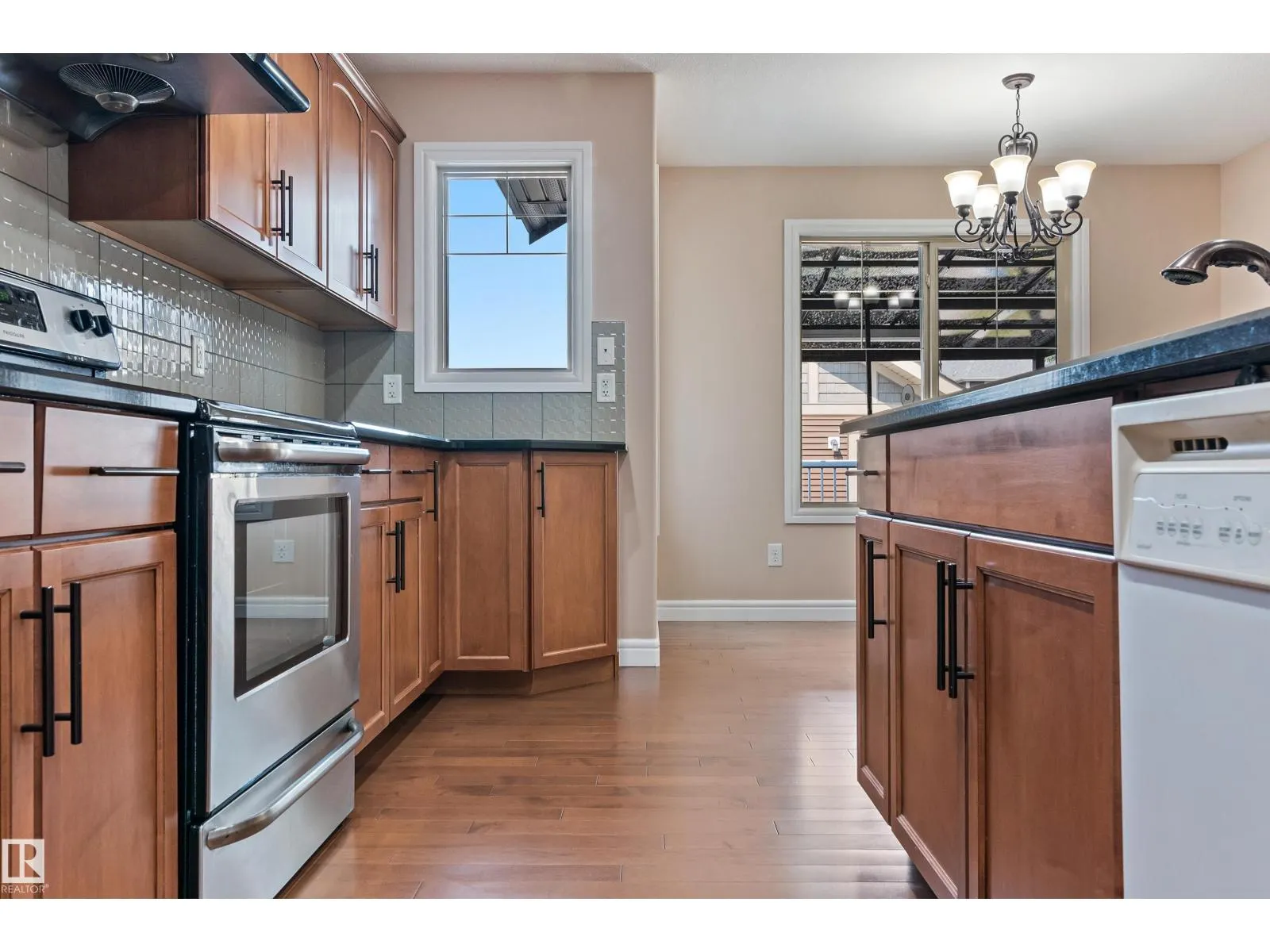 283 GRIESBACH RD NW