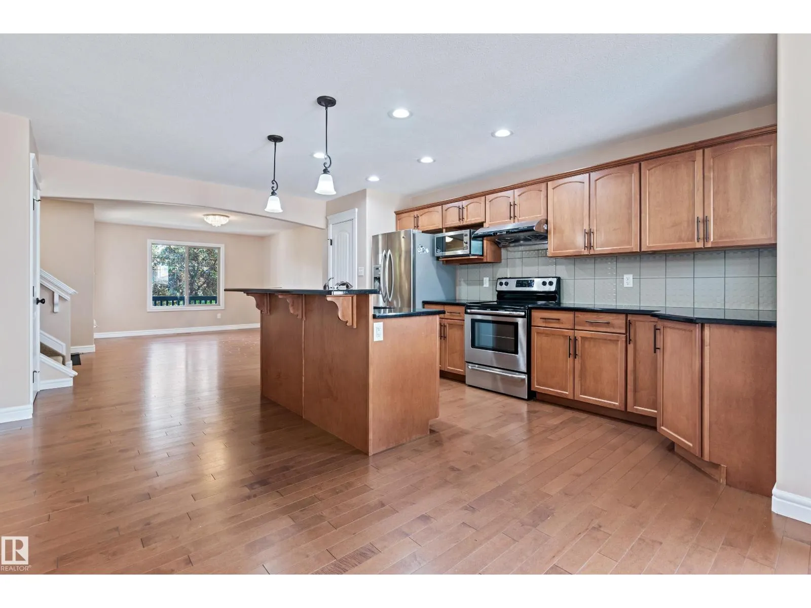 283 GRIESBACH RD NW