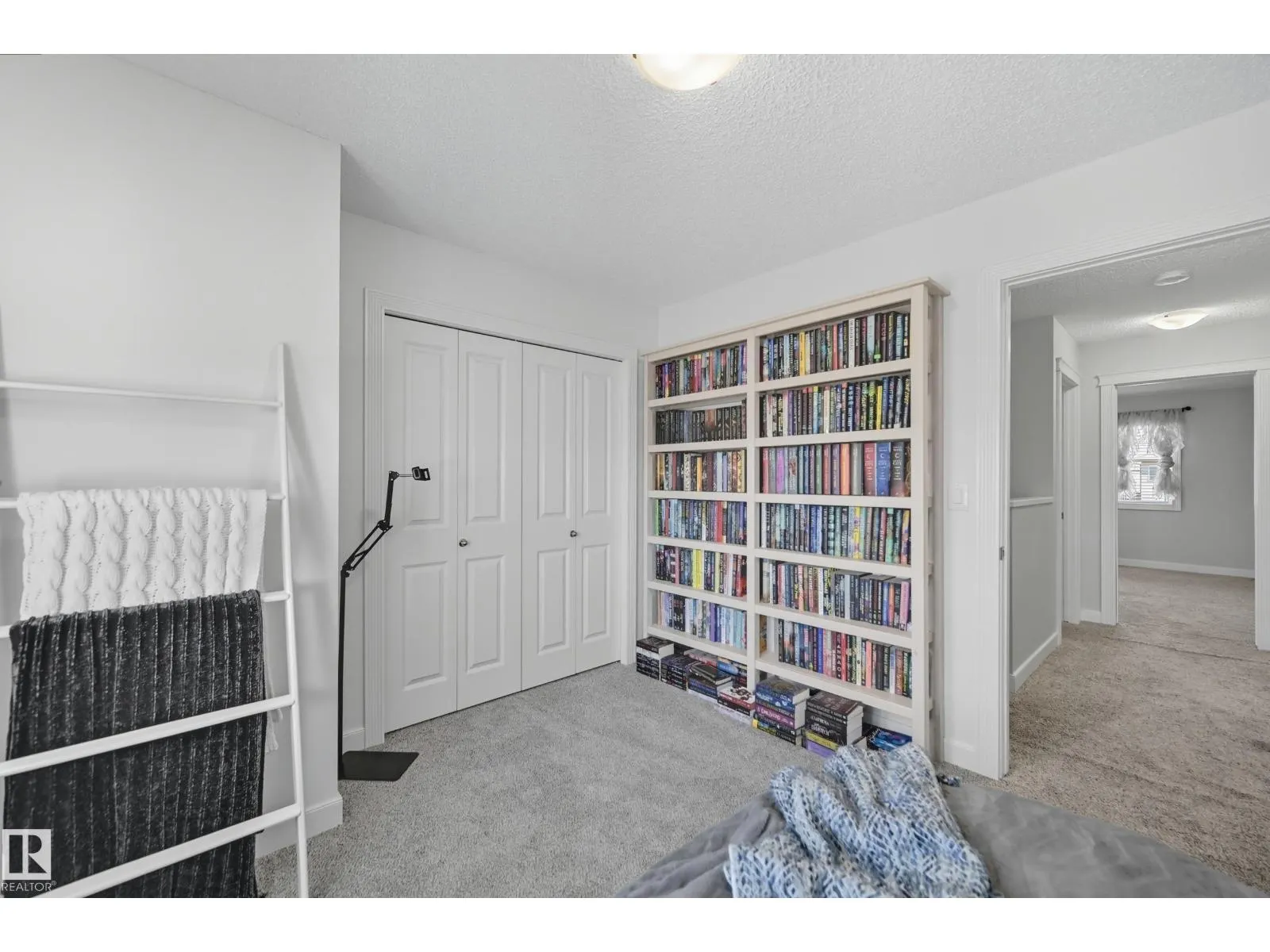 10615 98 ST