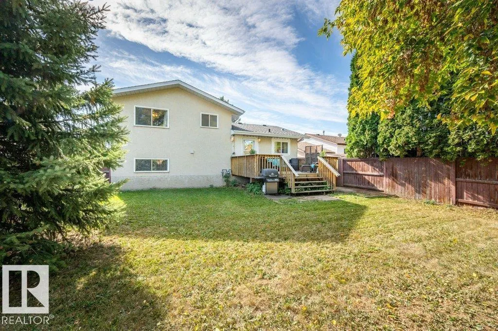 3536 19 AV NW
