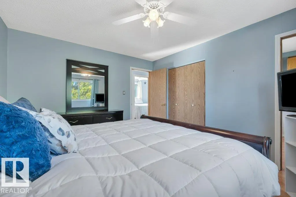 3536 19 AV NW