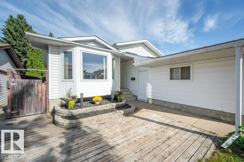 3536 19 AV NW