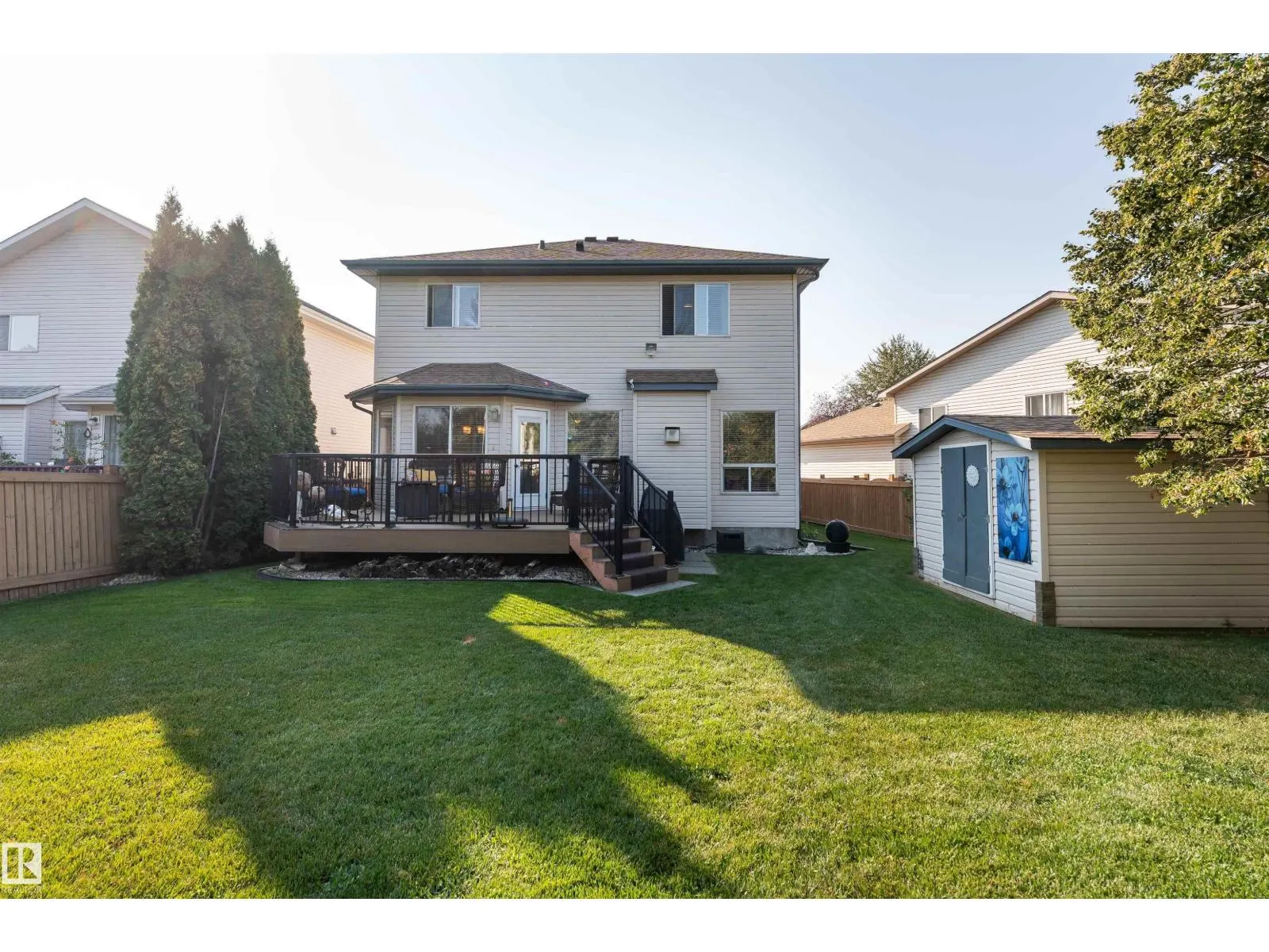 735 BALFOUR CL NW