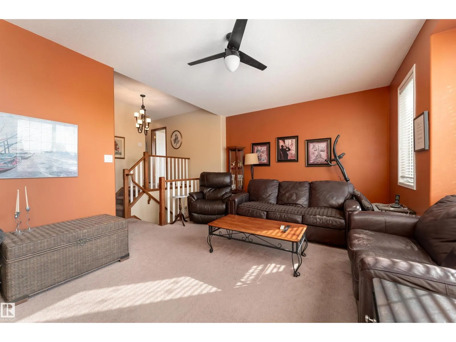 735 BALFOUR CL NW