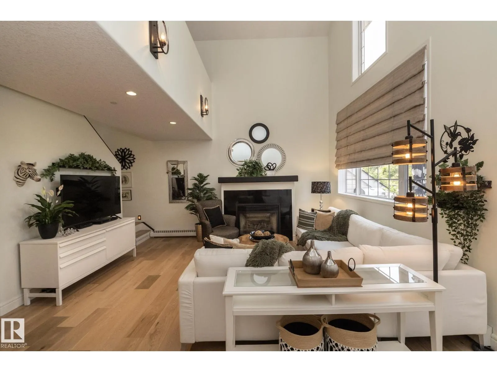 #304 14 MISSION AV