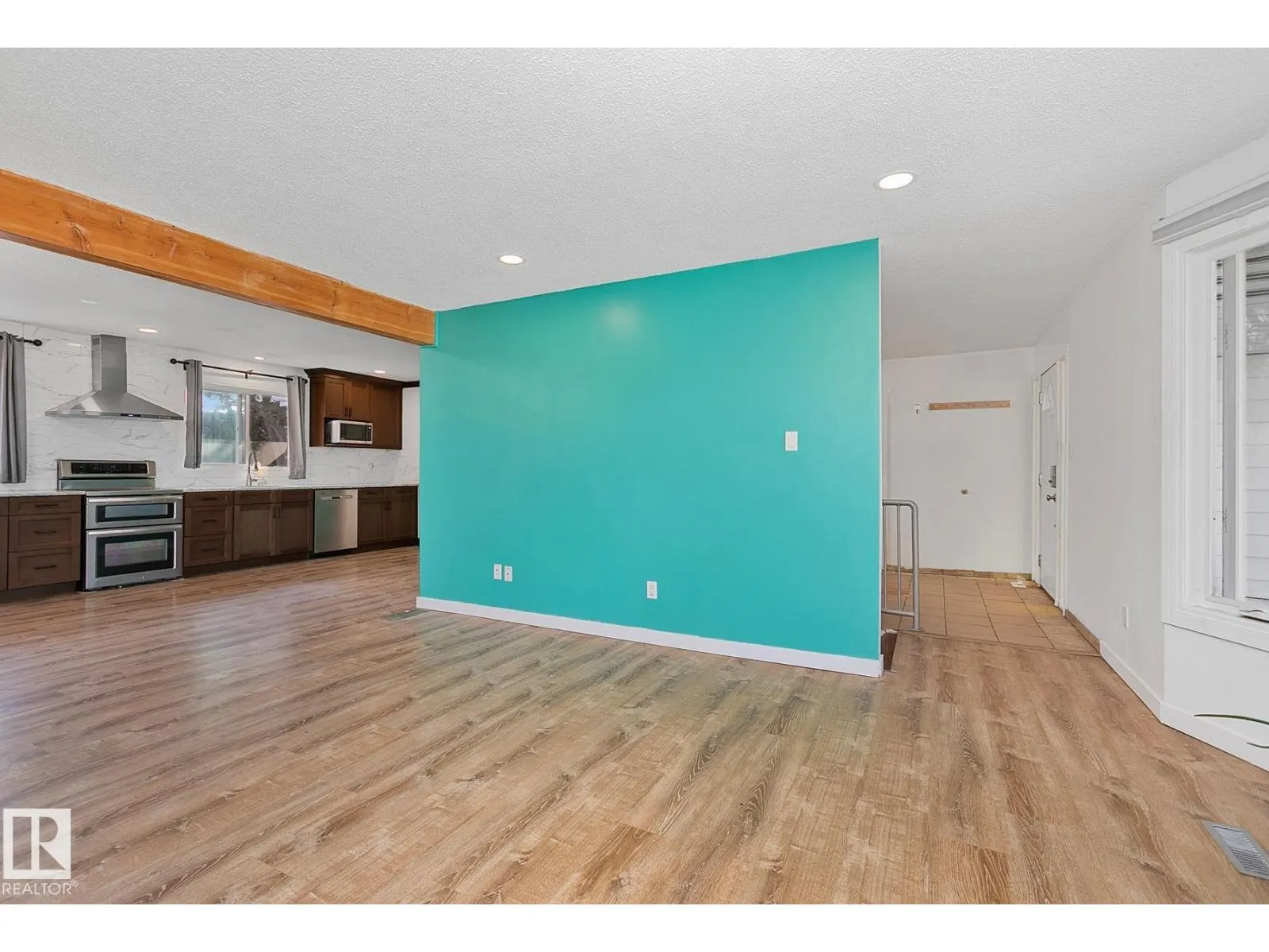 3 WILSON CR