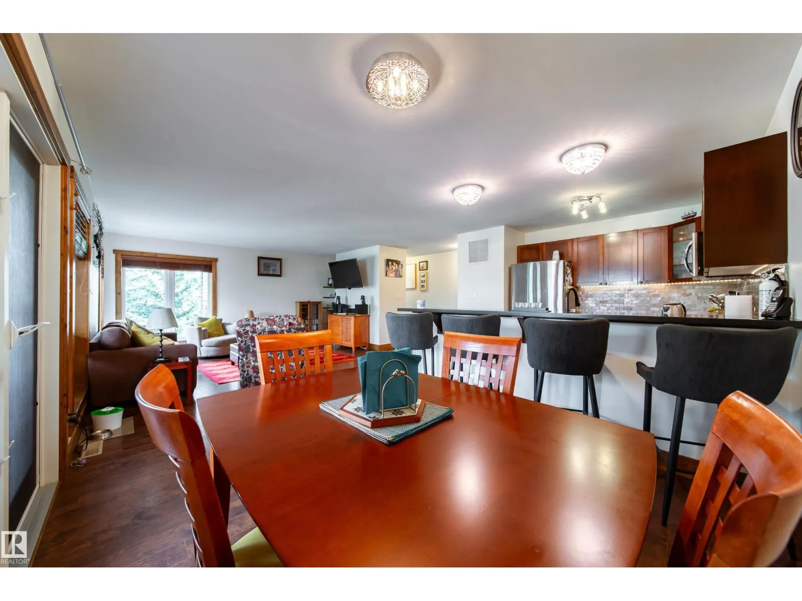 503 GRAYBRIAR GR