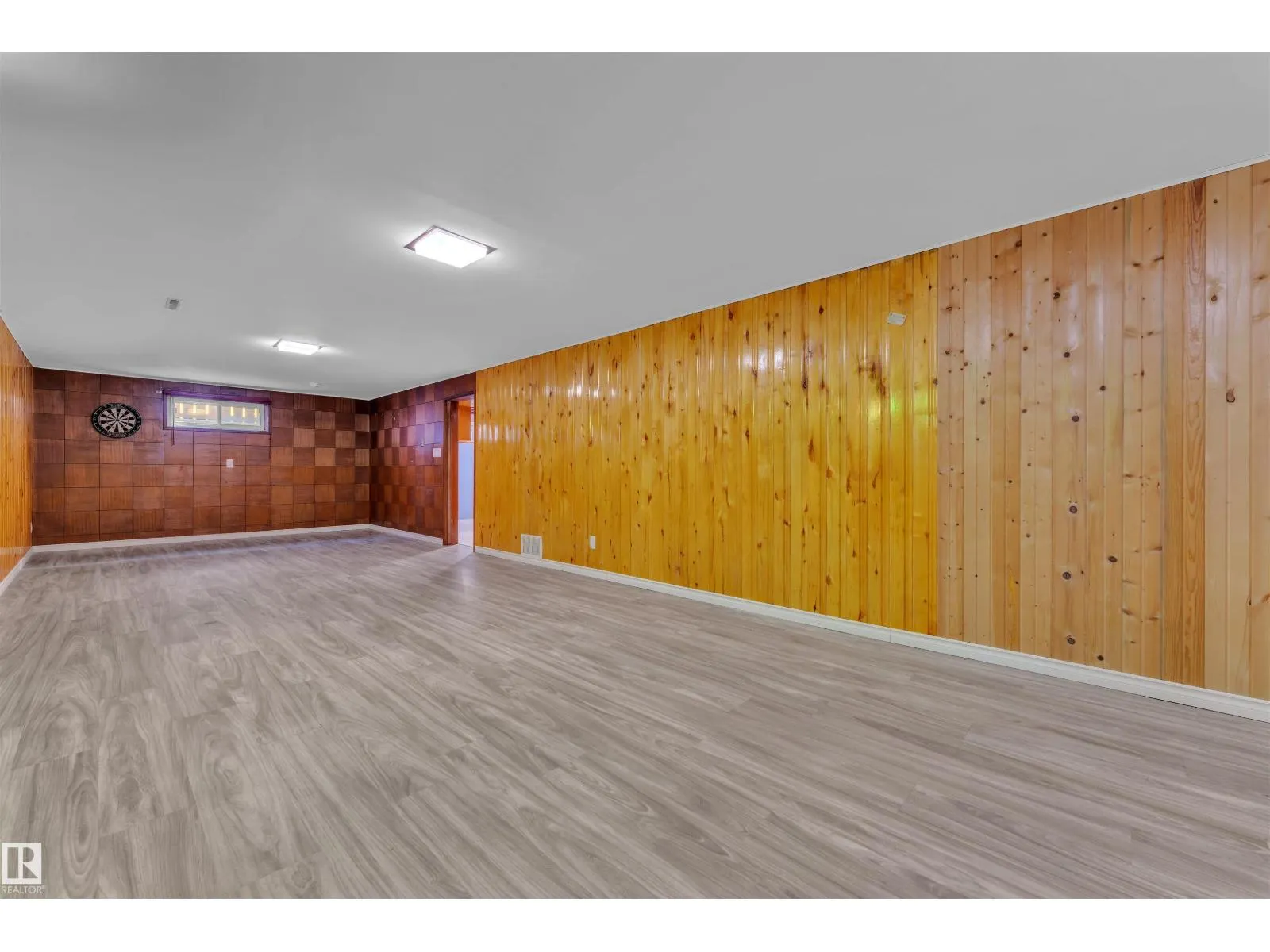 11815 46 ST NW