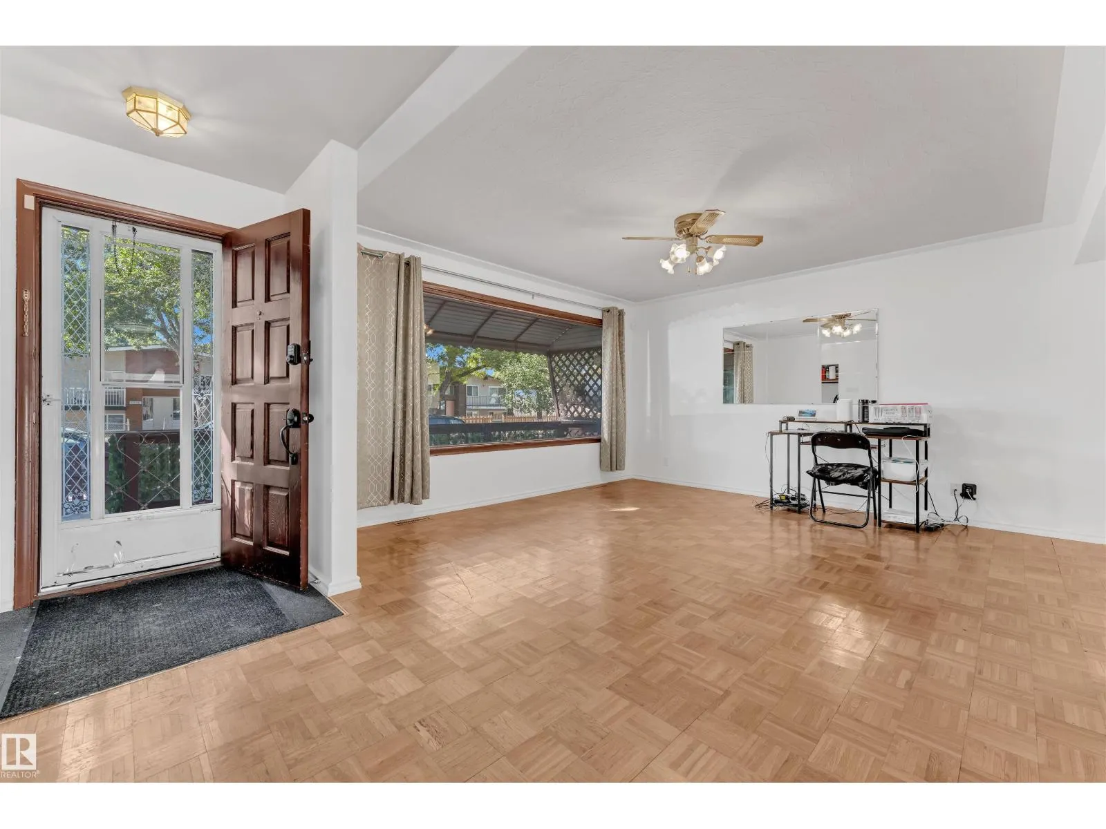 11815 46 ST NW