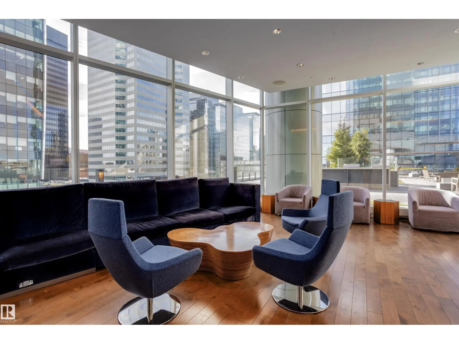 #5002 10360 102 ST NW NW