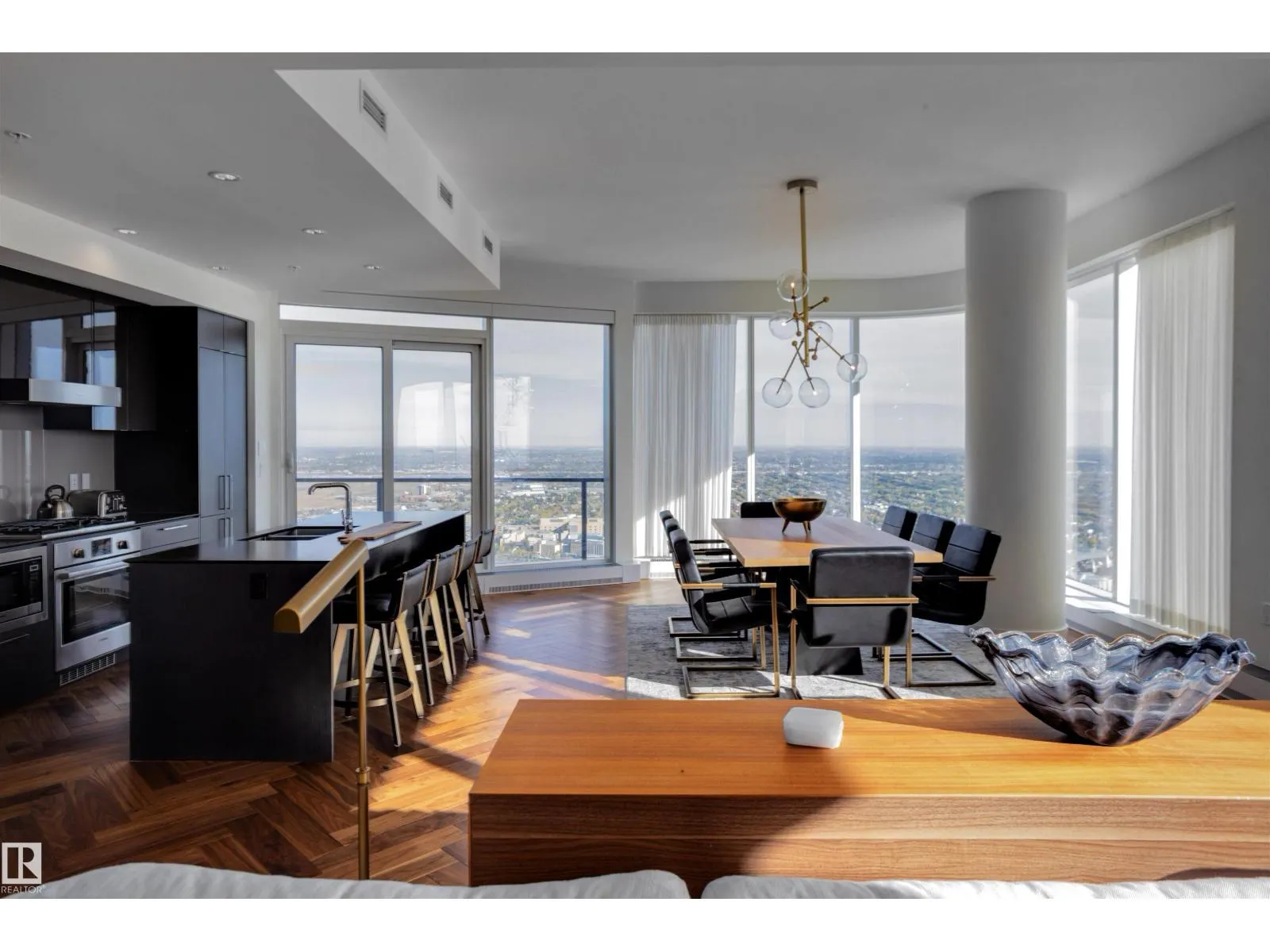 #5002 10360 102 ST NW NW