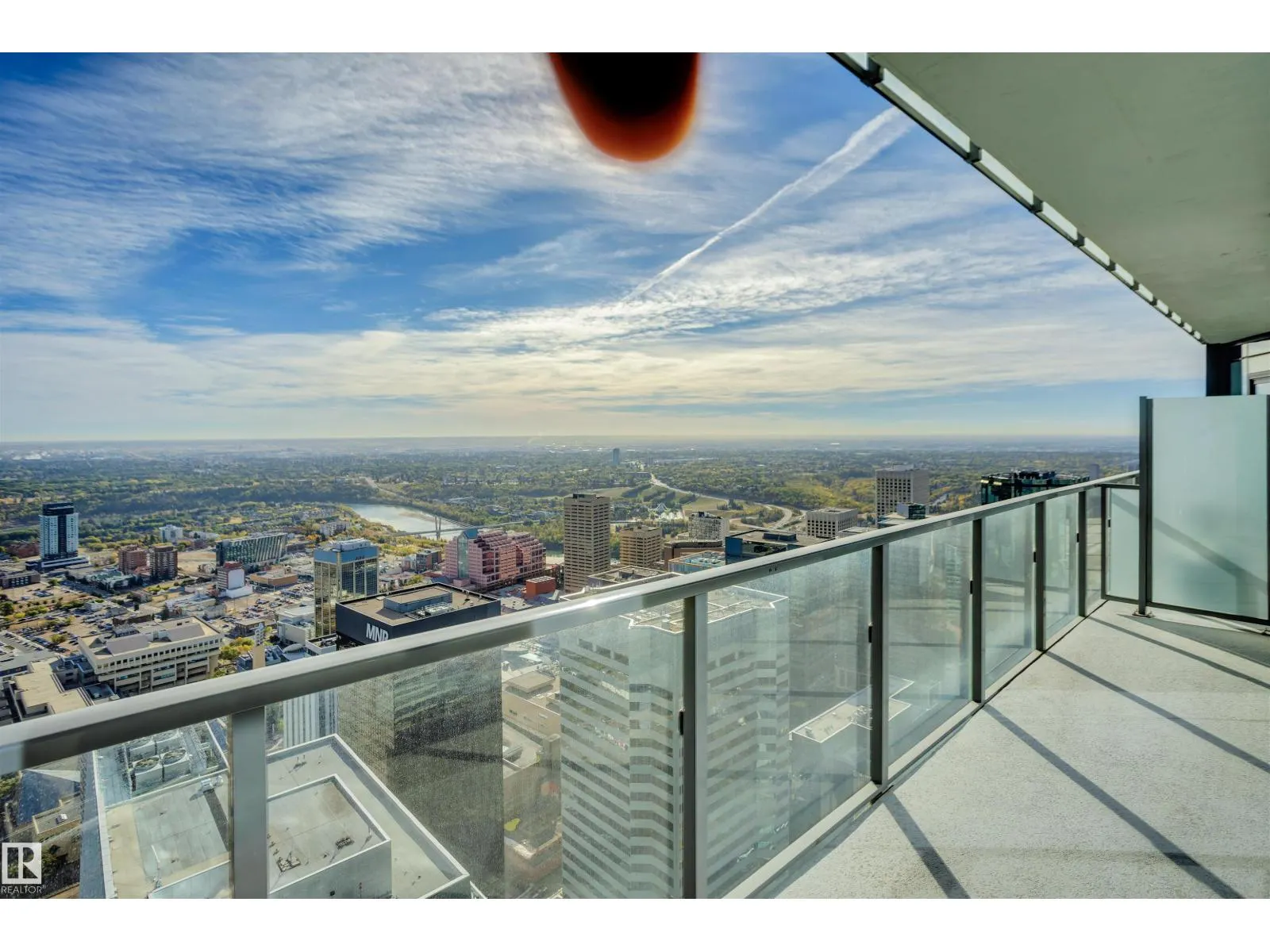 #5002 10360 102 ST NW NW