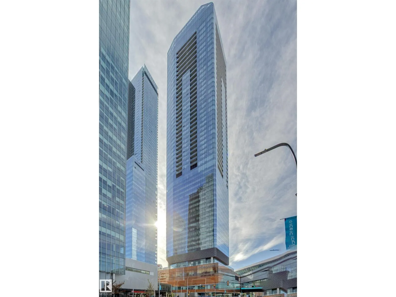 #5002 10360 102 ST NW NW