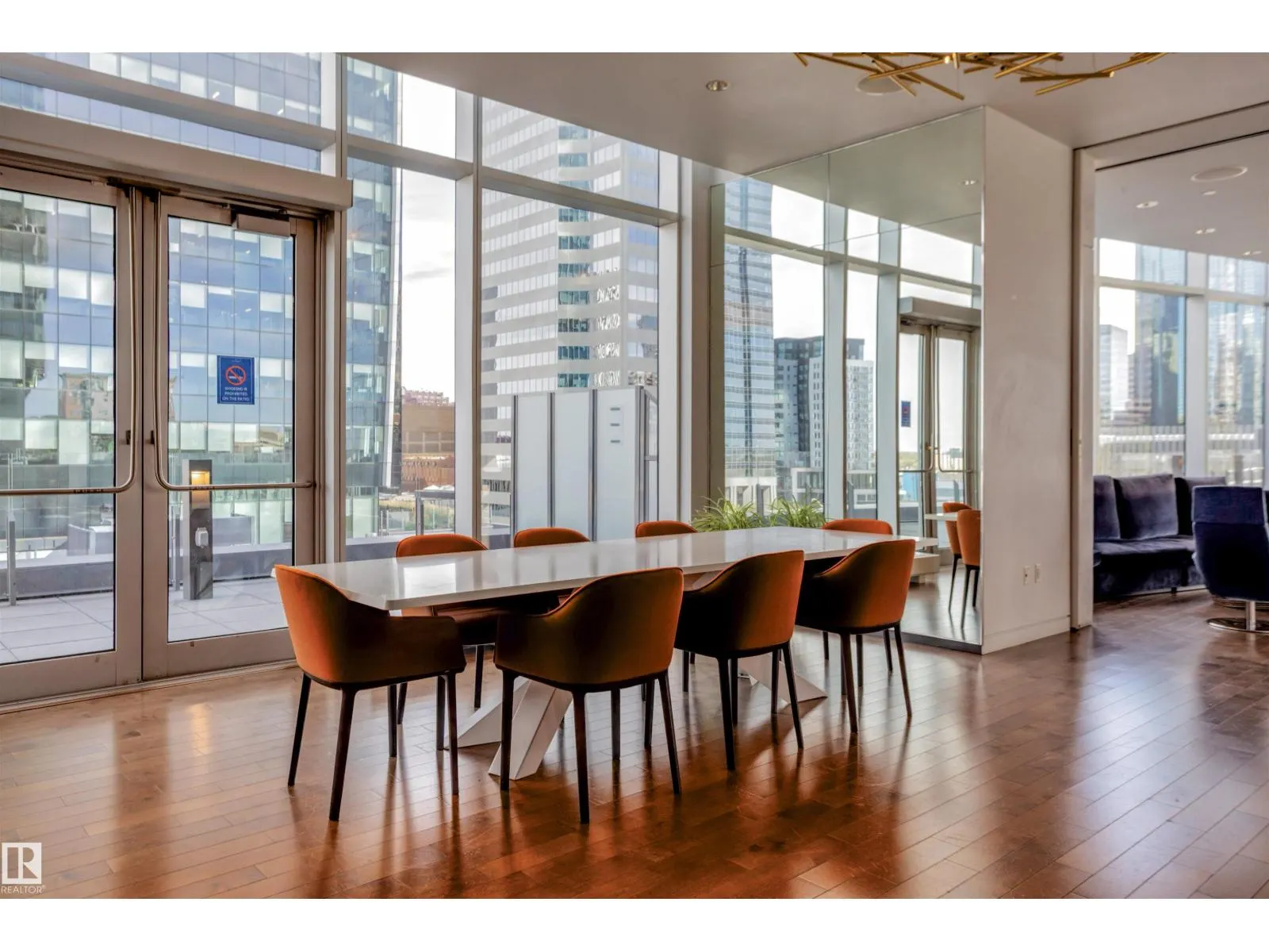 #5002 10360 102 ST NW NW