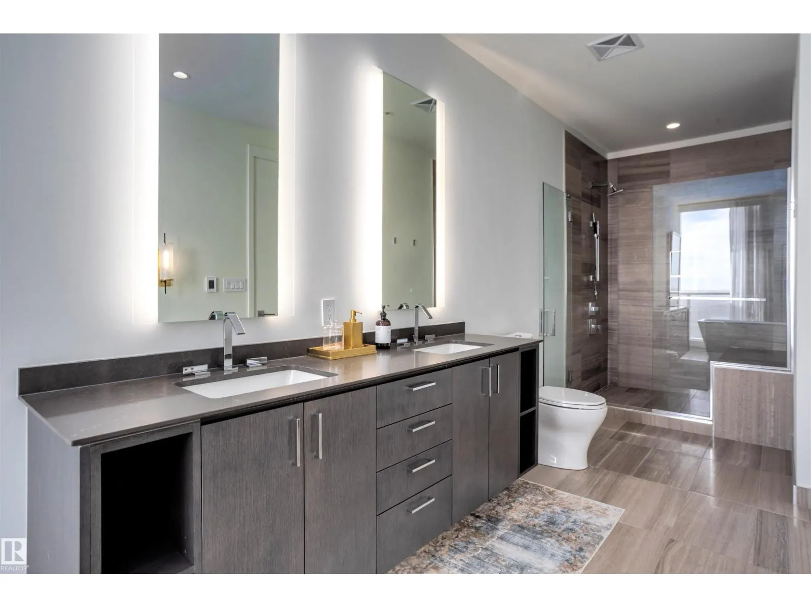 #5002 10360 102 ST NW NW