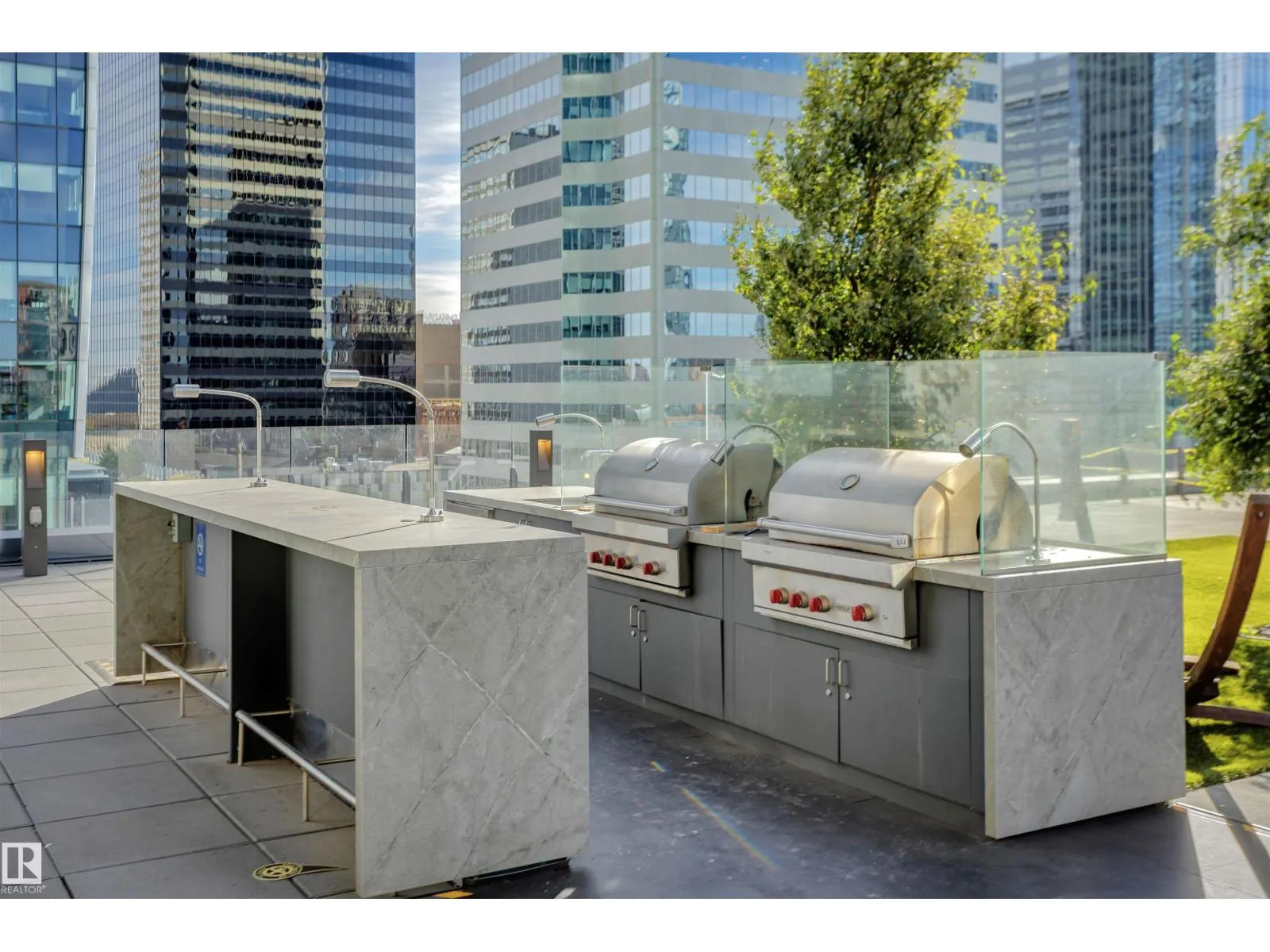 #5002 10360 102 ST NW NW