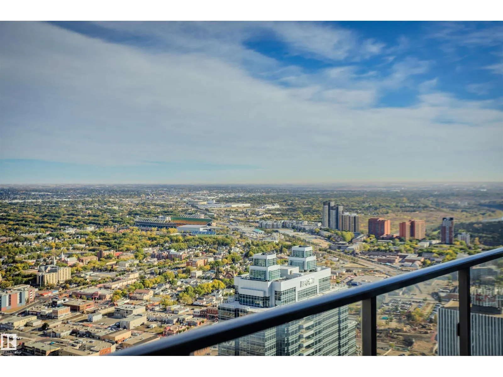 #5002 10360 102 ST NW NW