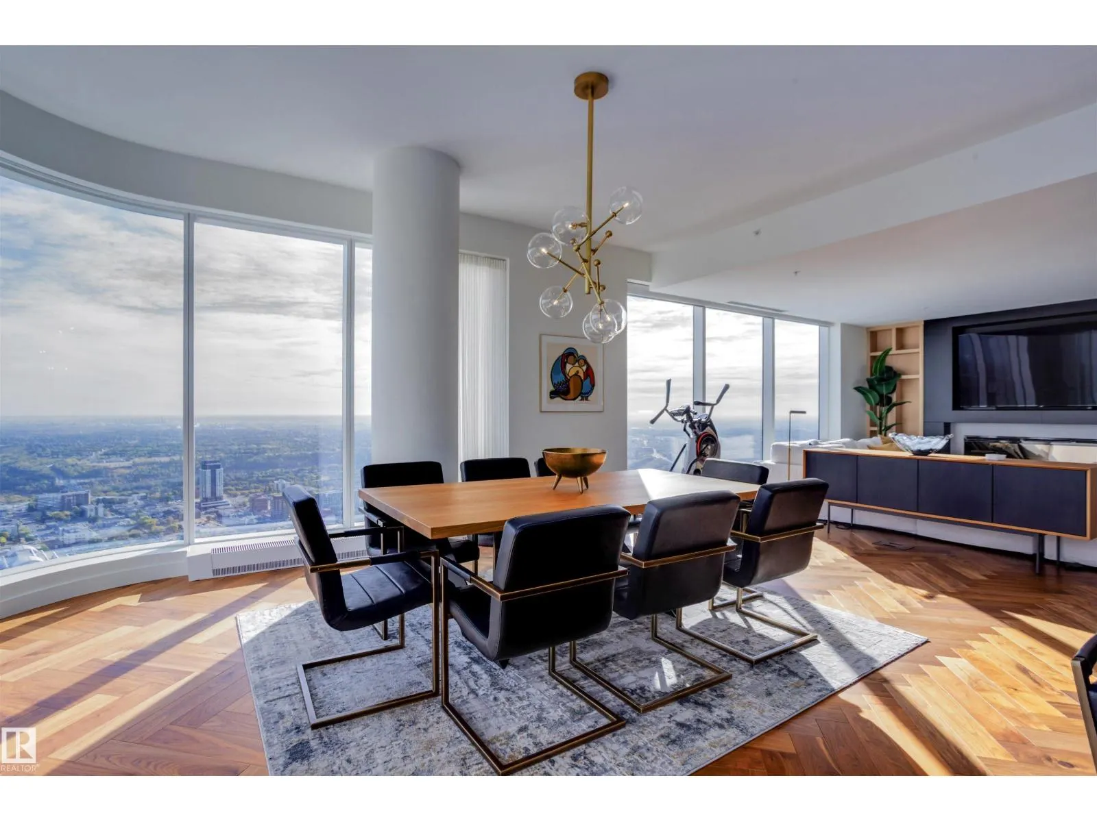 #5002 10360 102 ST NW NW