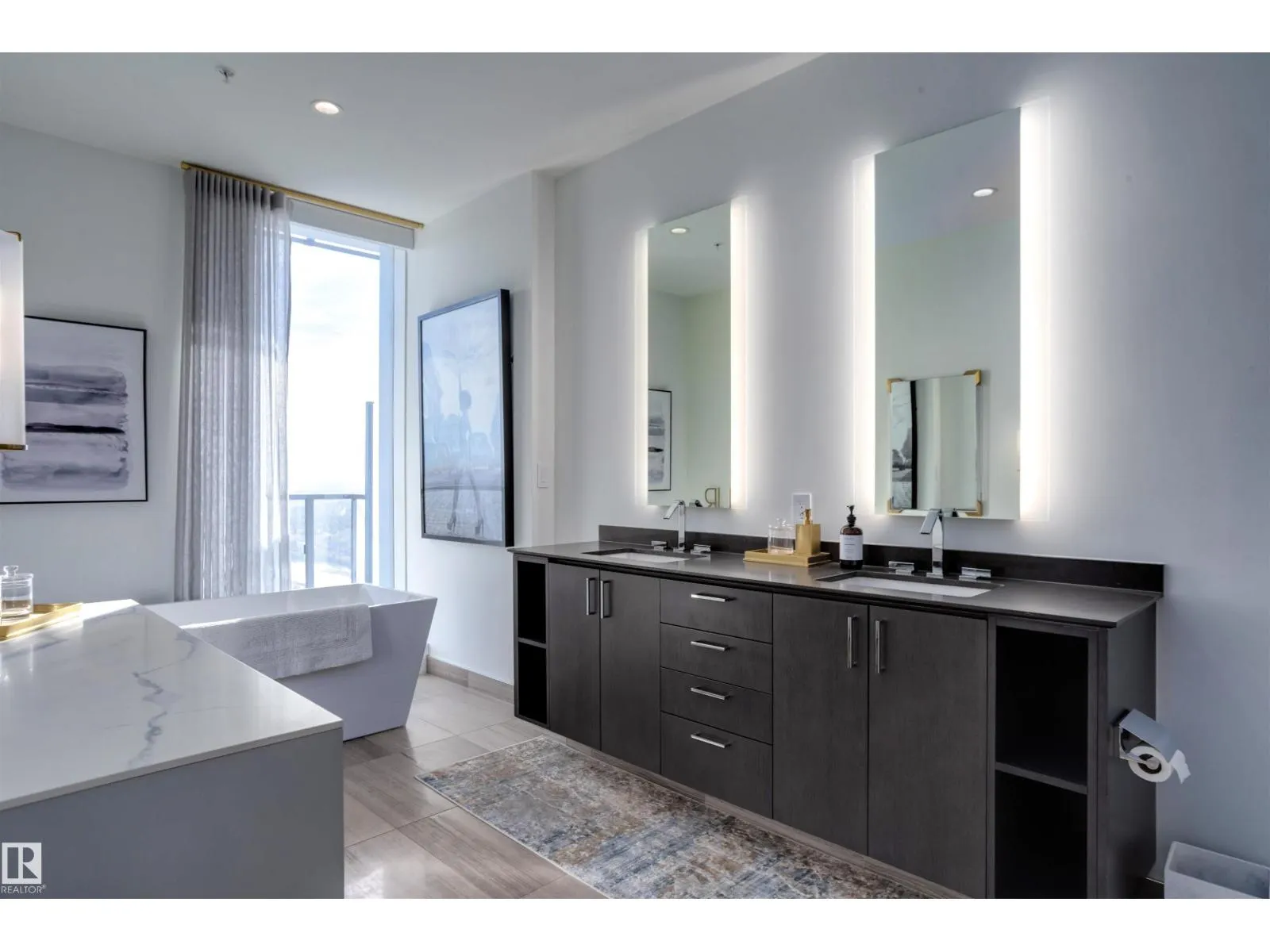 #5002 10360 102 ST NW NW