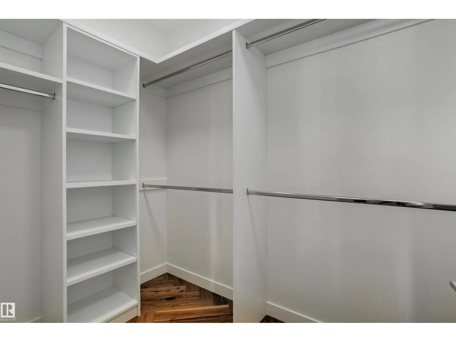 #5002 10360 102 ST NW NW