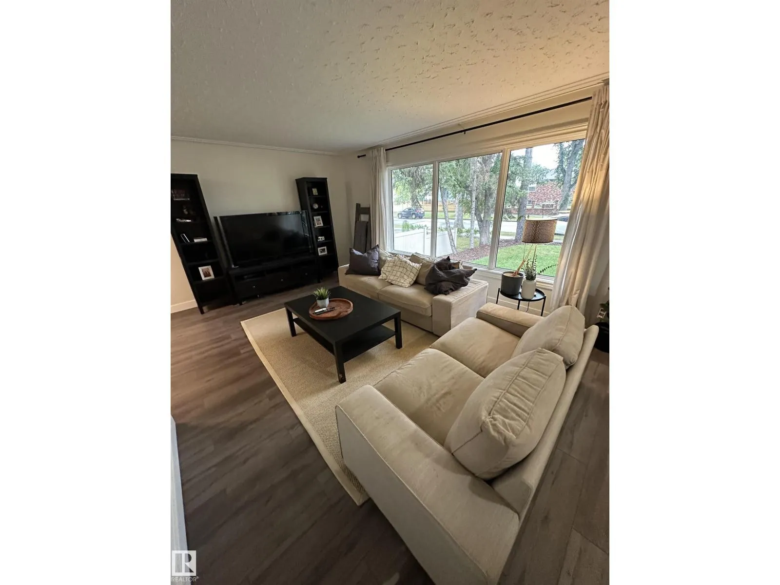 10309 74 ST NW