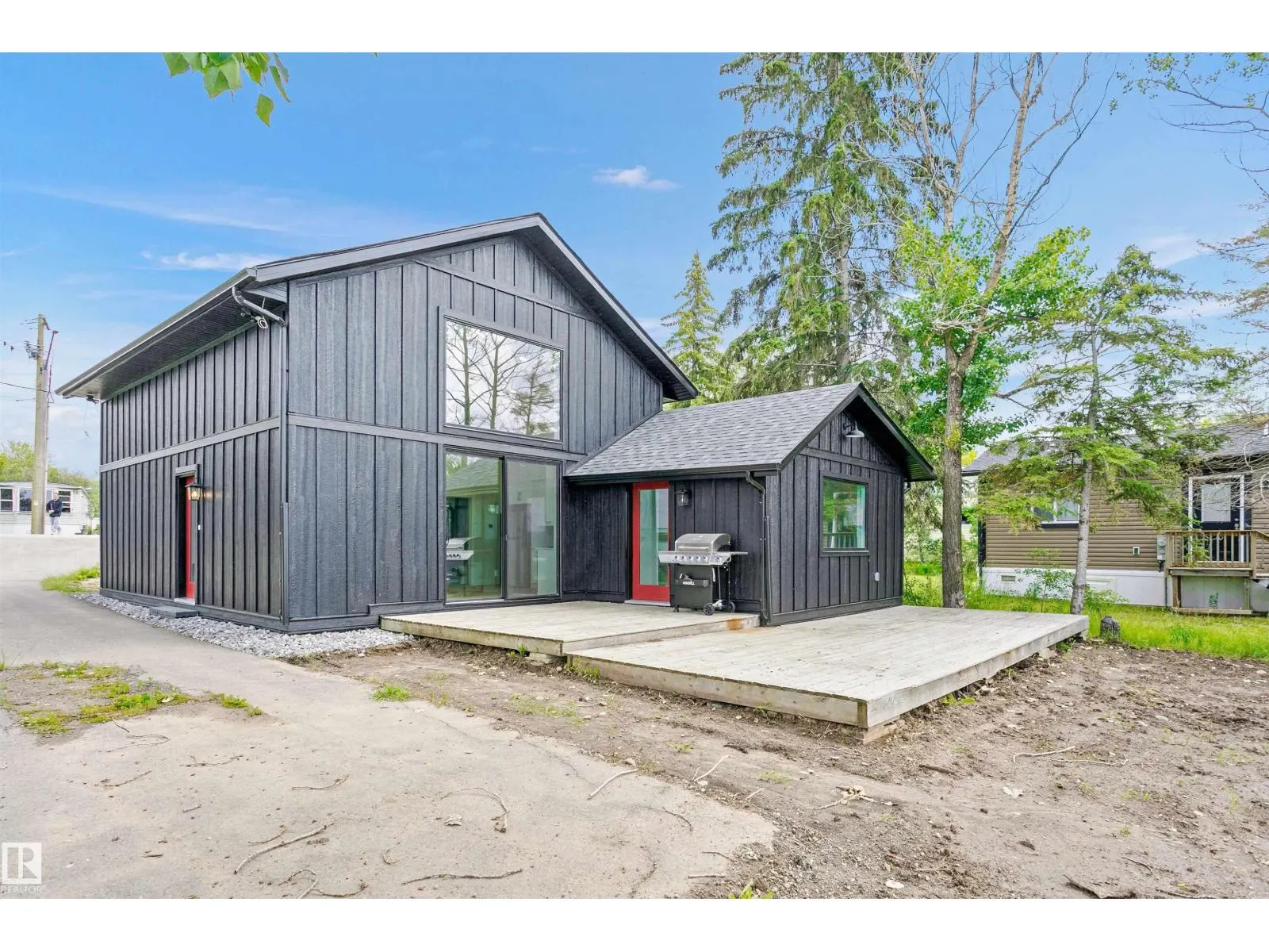 24, 55022 STE. ANNE TR