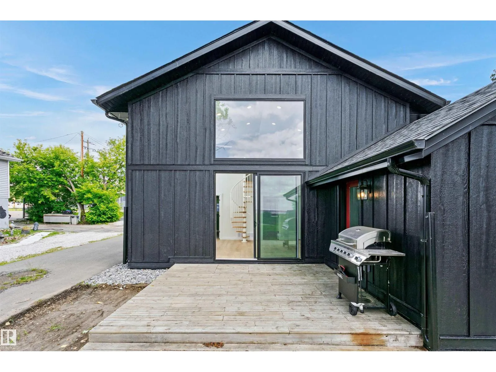 24, 55022 STE. ANNE TR