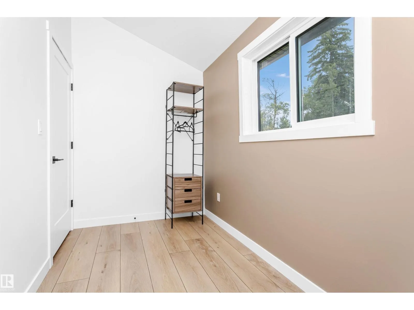 24, 55022 STE. ANNE TR