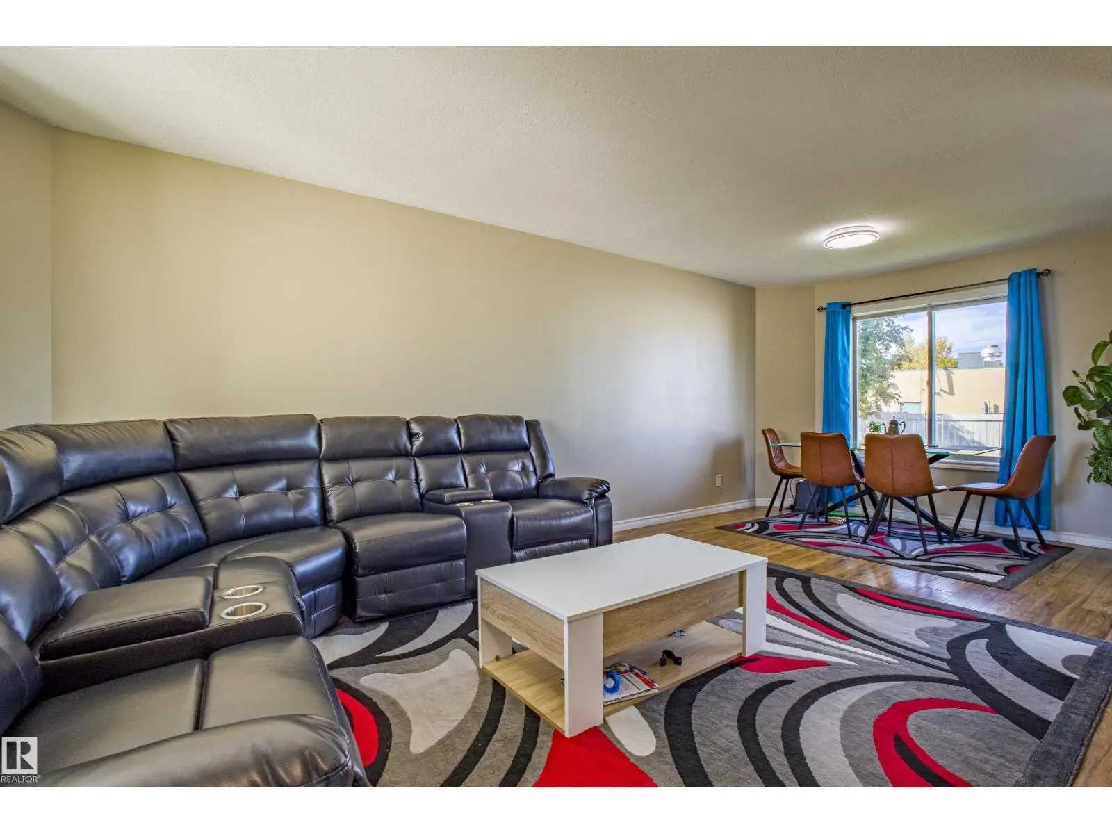 1534 49A ST NW NW
