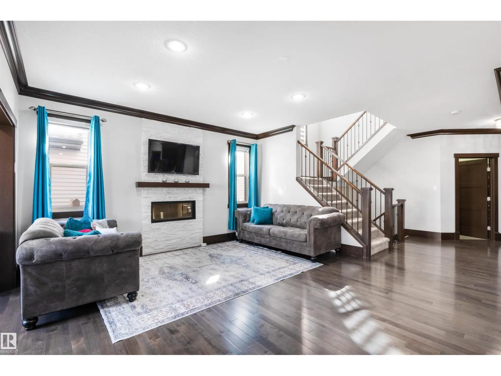 3223 ALLAN WY SW