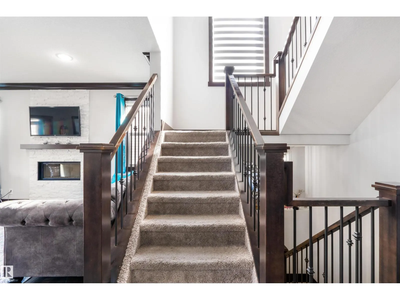 3223 ALLAN WY SW