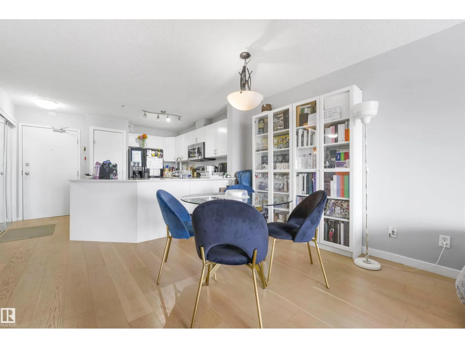 4312 139 AV NW