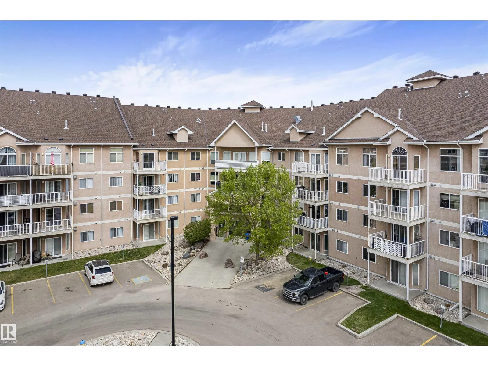 4312 139 AV NW