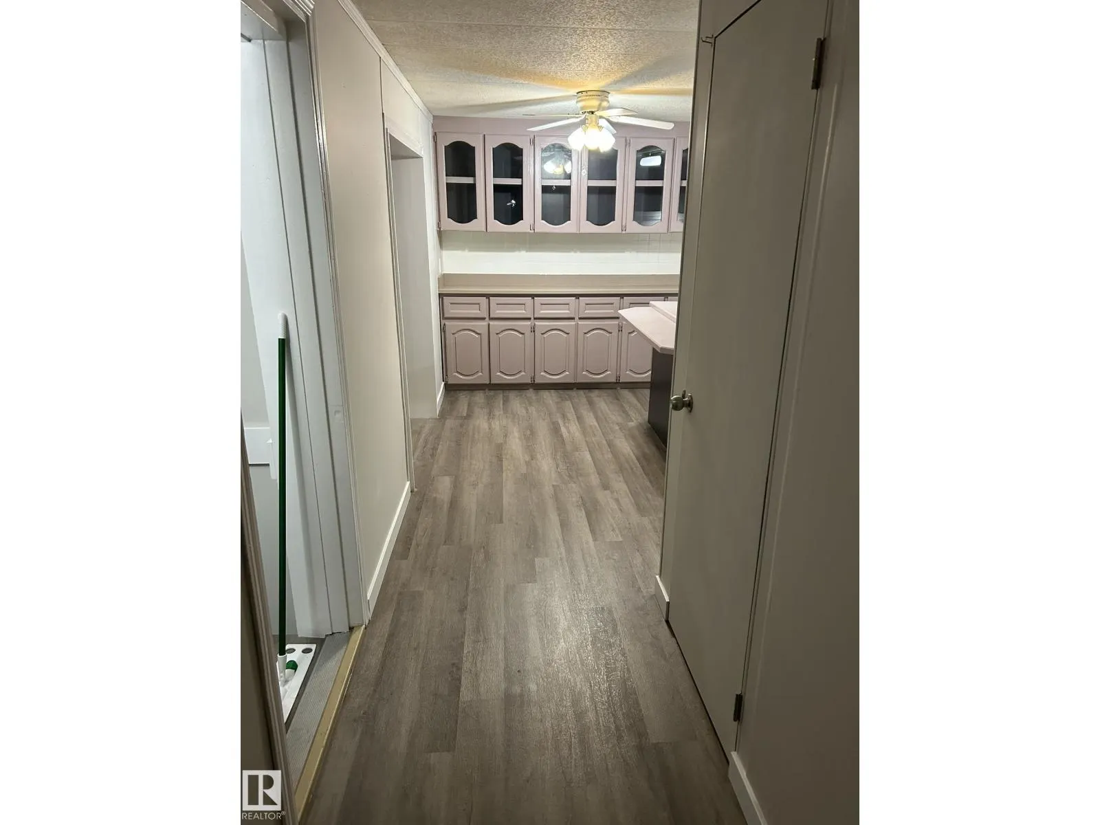#47 4204 47 ST