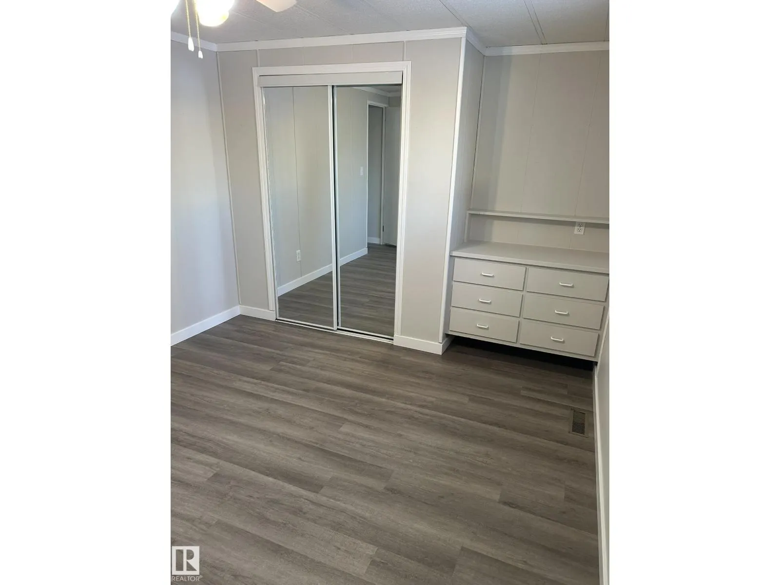 #47 4204 47 ST