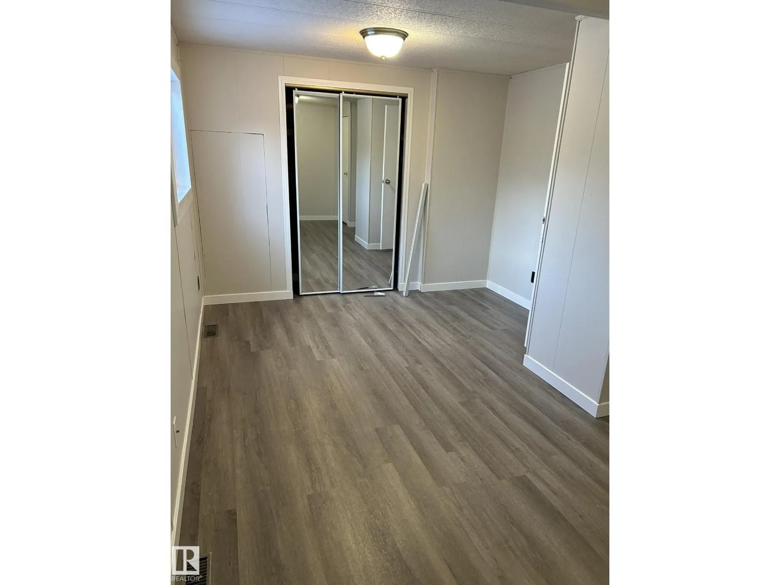 #47 4204 47 ST