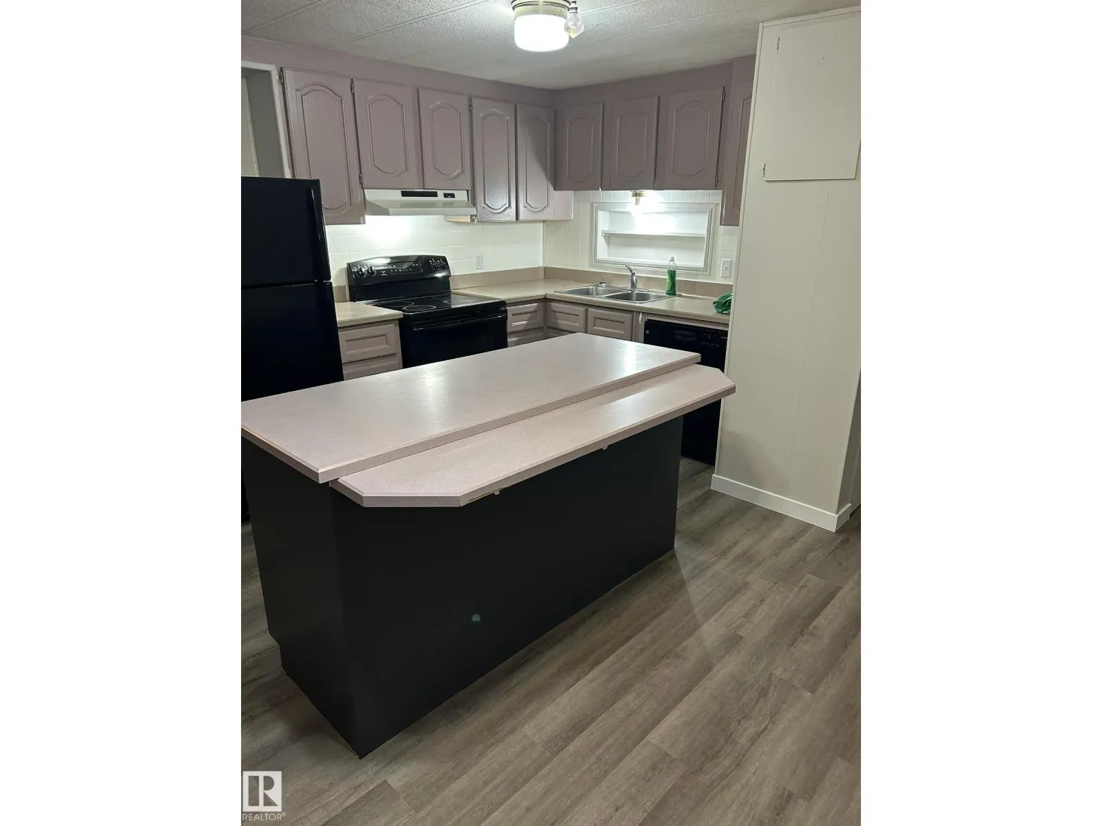 #47 4204 47 ST