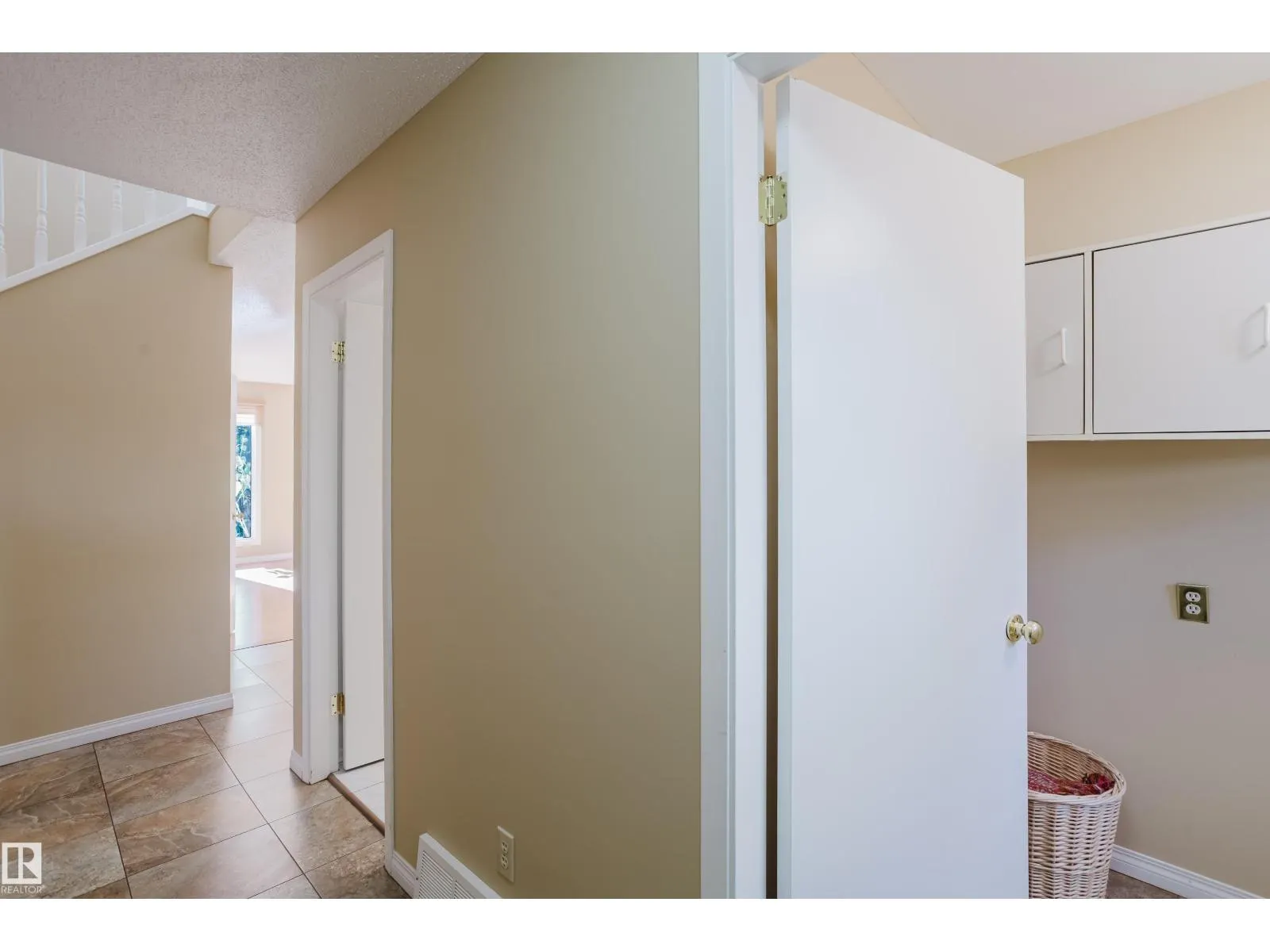 2120 111A ST NW