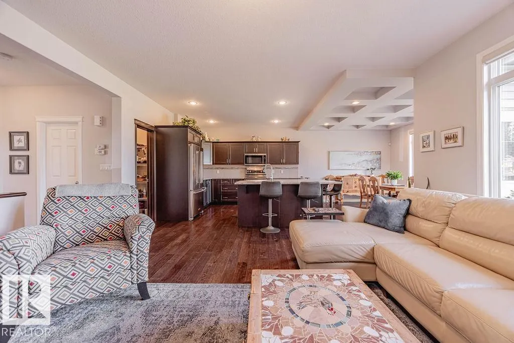 1019 COOPERS HAWK LI NW