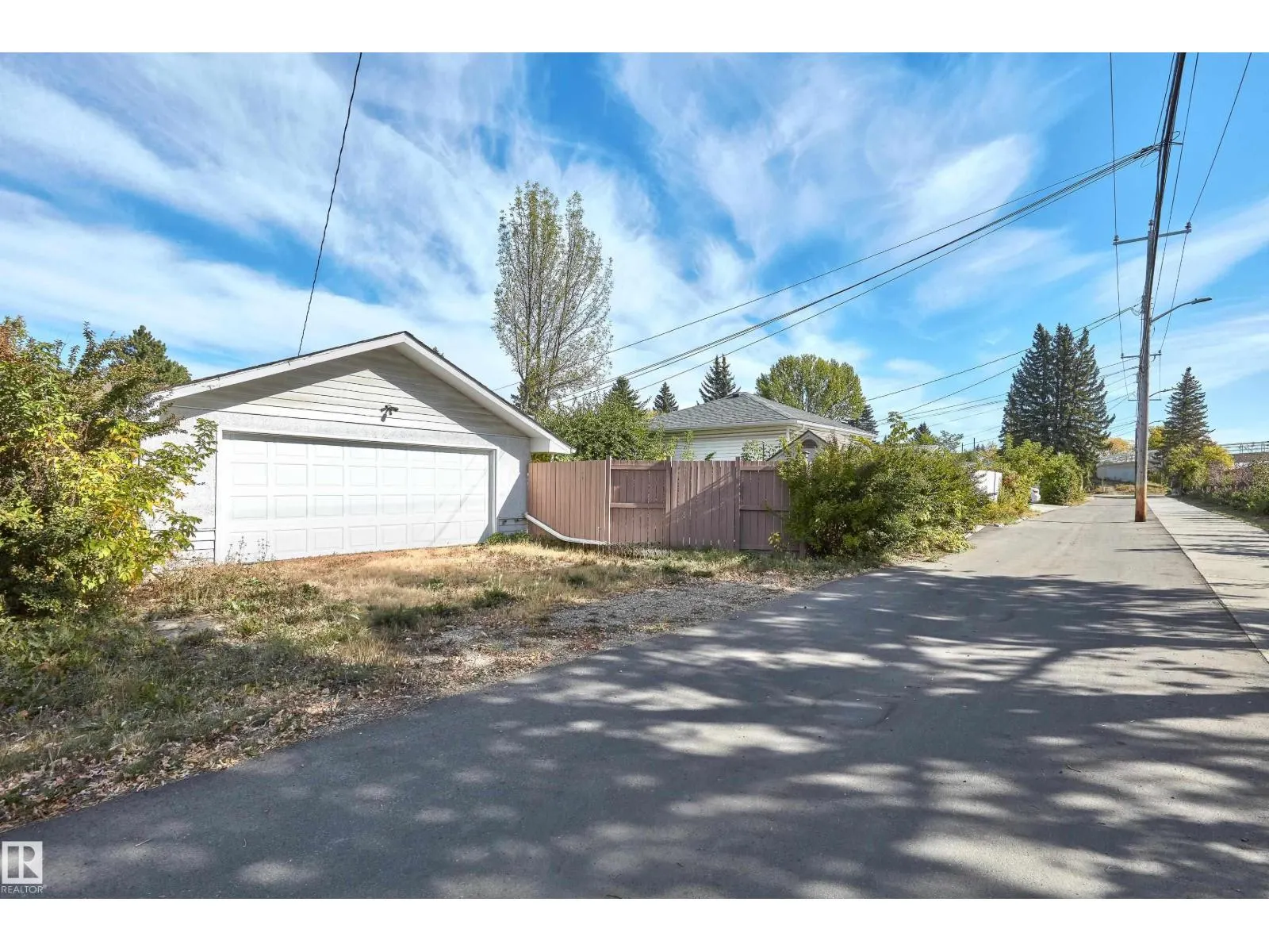 11407 46 AV NW