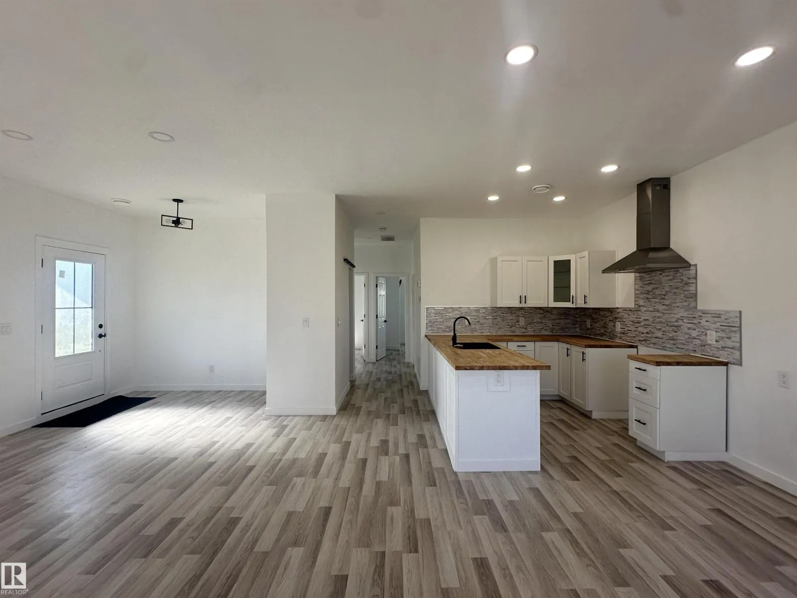 4743 47 ST