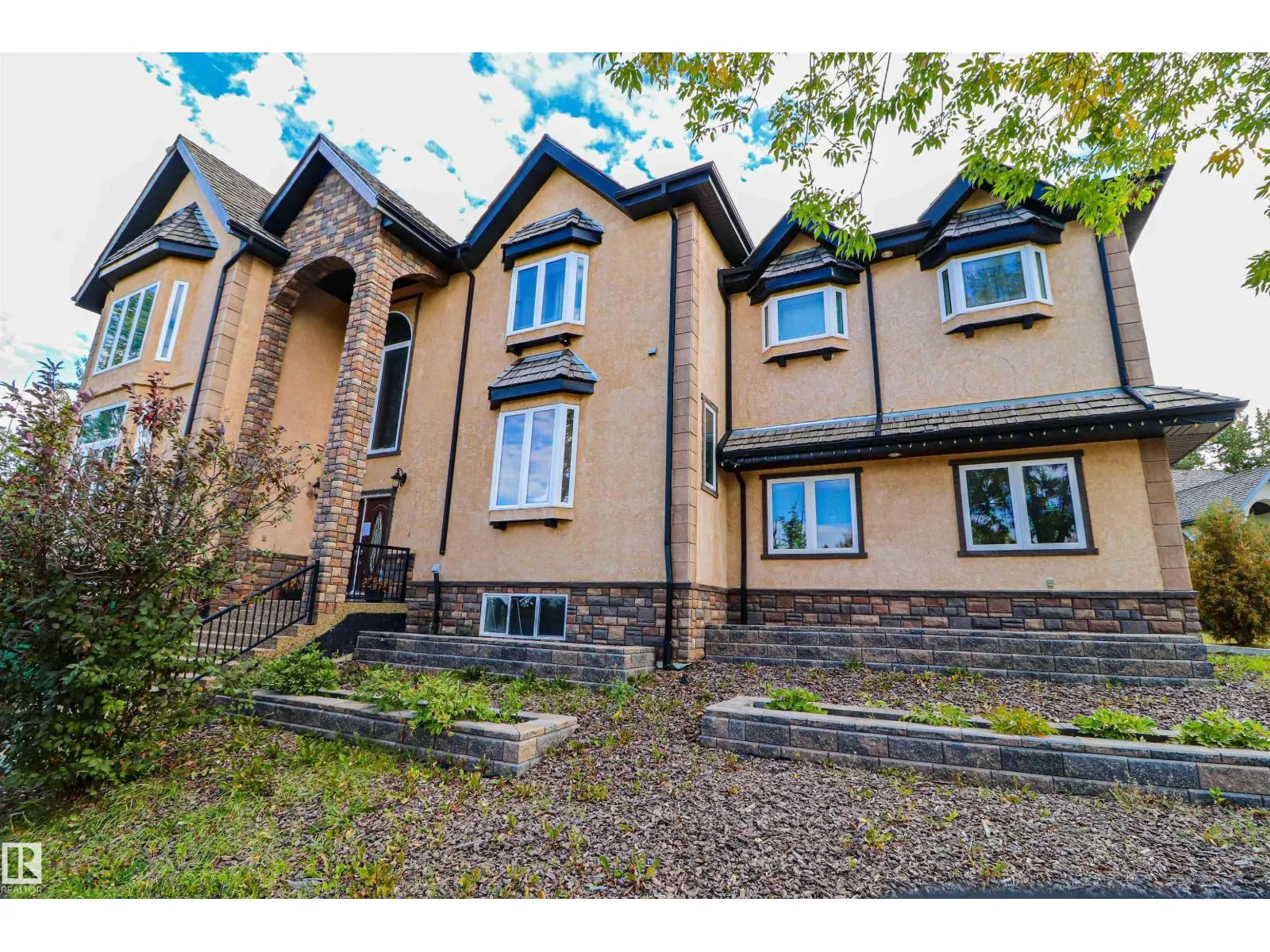 47 BLACKBURN DR SW