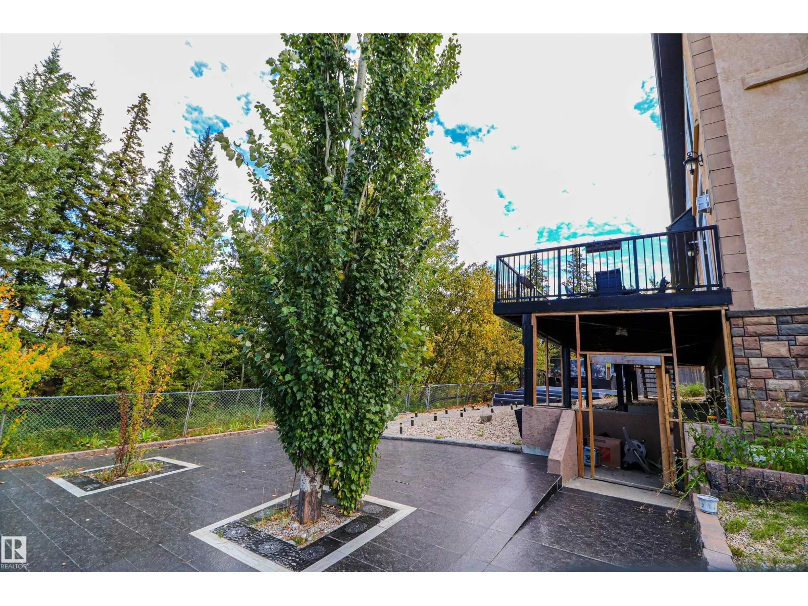 47 BLACKBURN DR SW