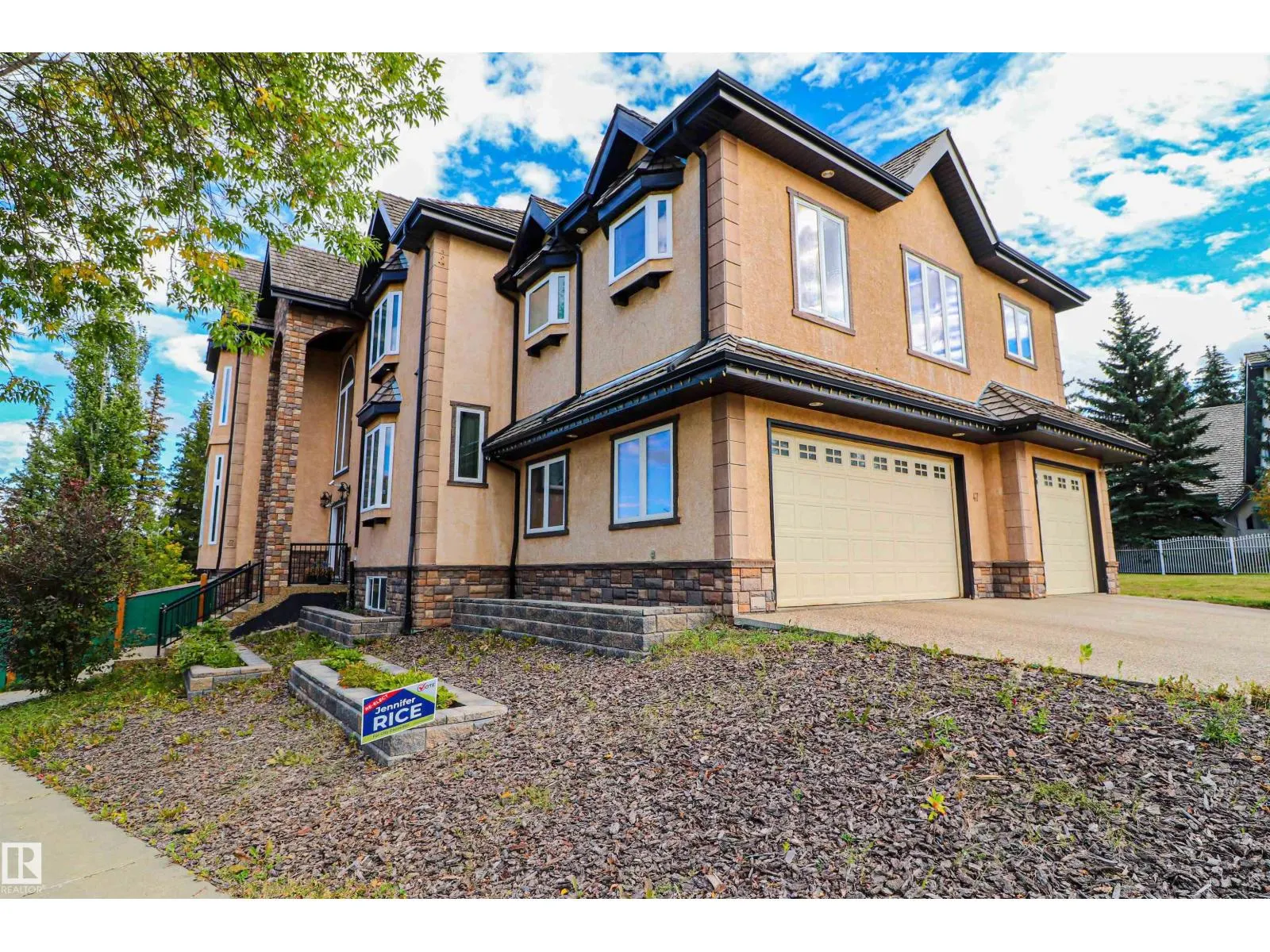47 BLACKBURN DR SW