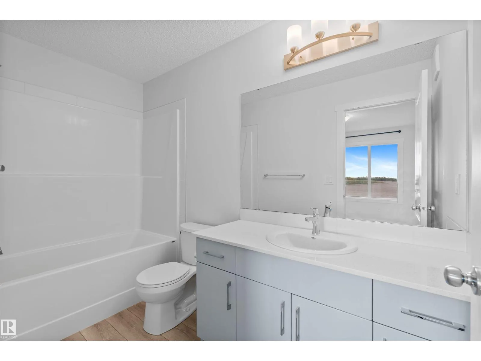 5030 RIVER'S EDGE WY NW