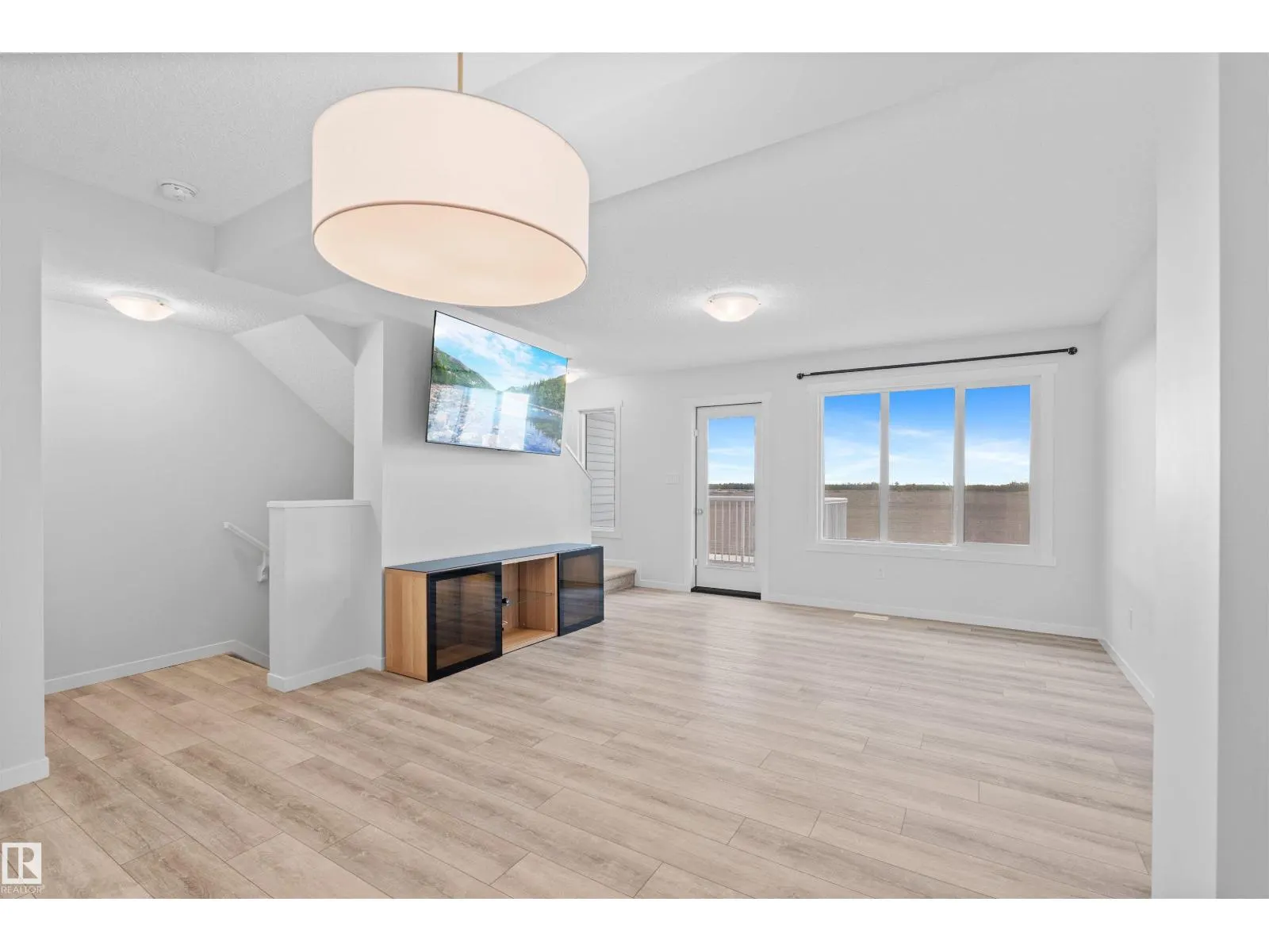 5030 RIVER'S EDGE WY NW