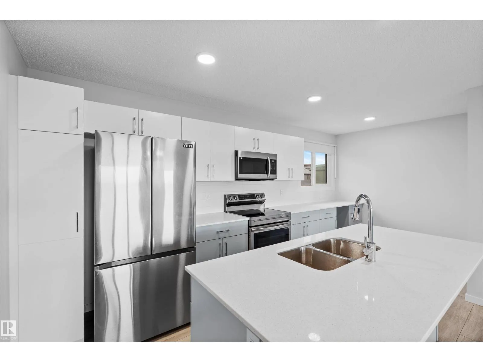 5030 RIVER'S EDGE WY NW