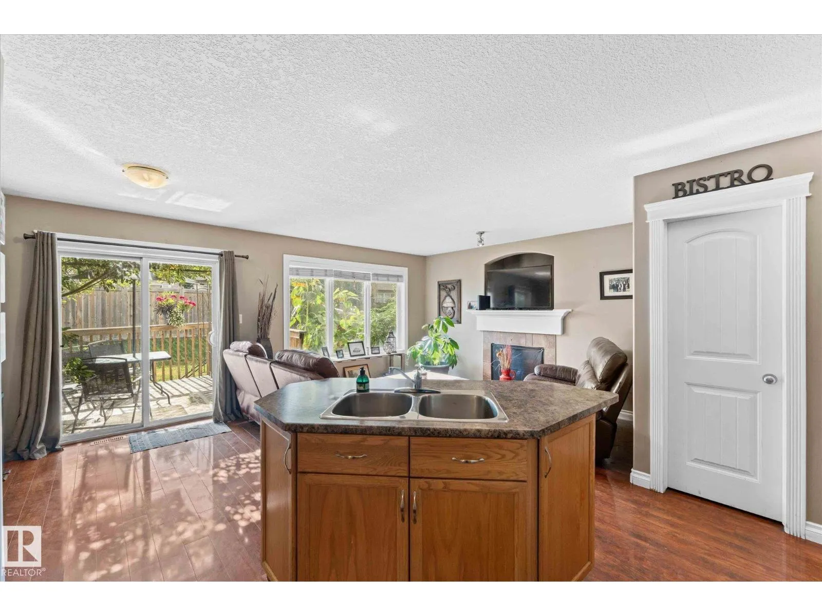 125 MERIDIAN LO