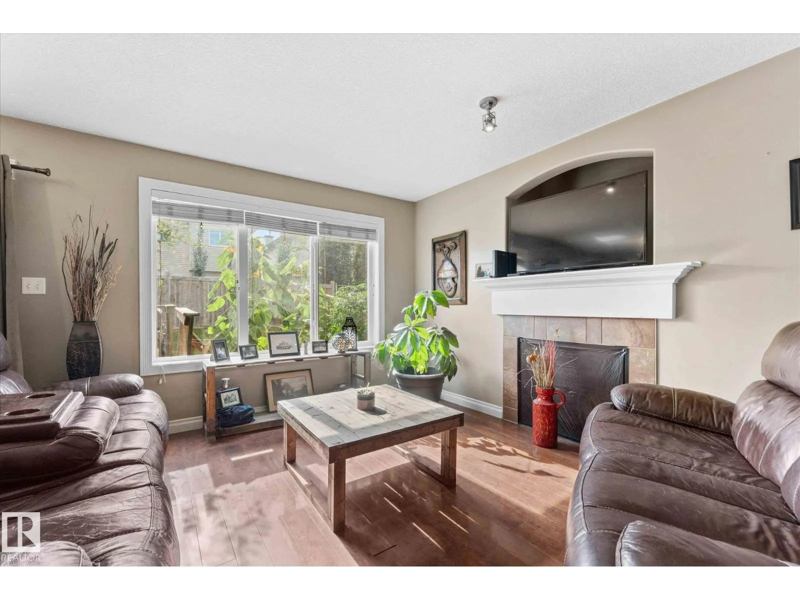 125 MERIDIAN LO